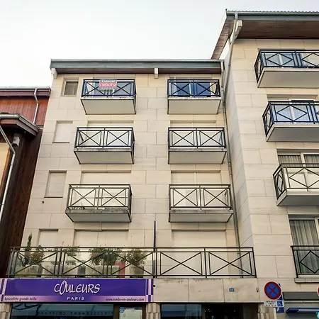 Poste Apartment