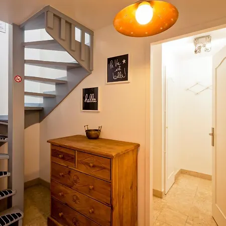 Apartment Poste